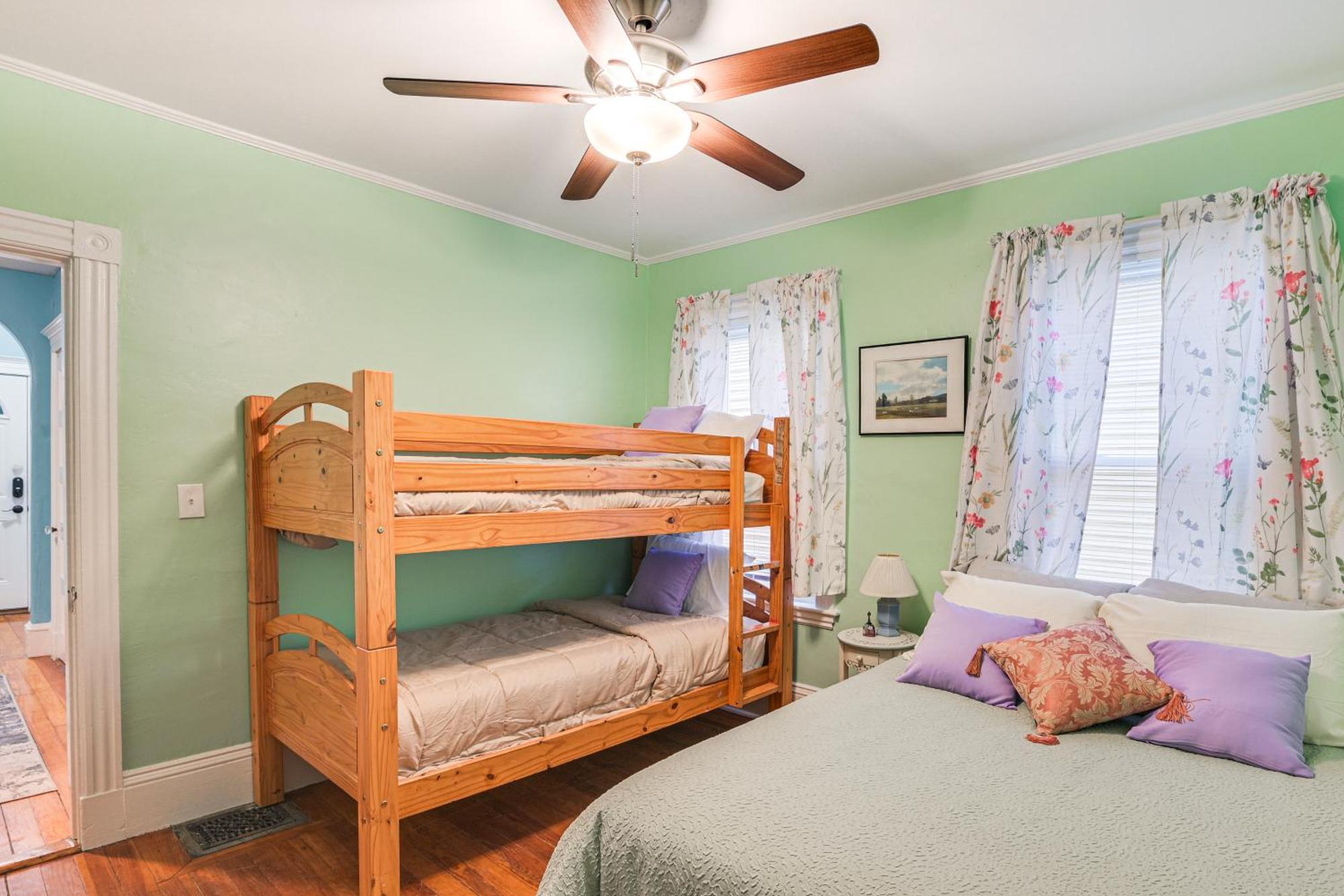 Medford Apartment Rental, 5 Mi To Downtown Boston Екстериор снимка